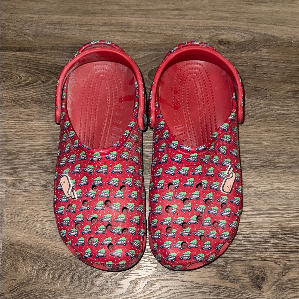 Vineyard Vines CROCS Red Christmas Clogs